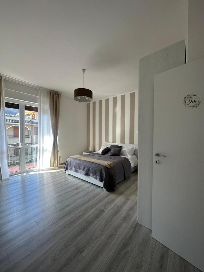 Fior&Iris Apartments สเตรซา ภายนอก รูปภาพ