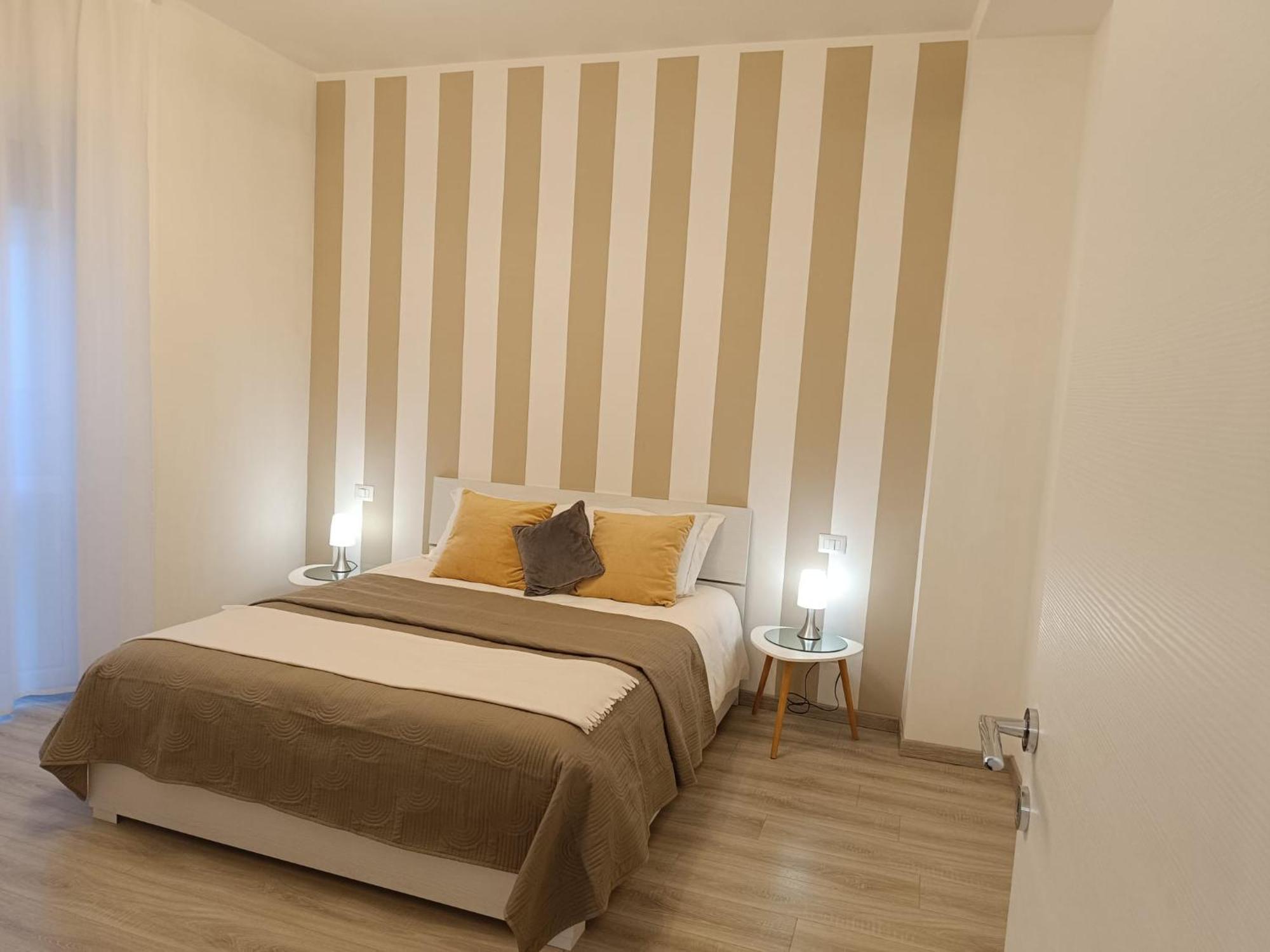 Fior&Iris Apartments สเตรซา ภายนอก รูปภาพ